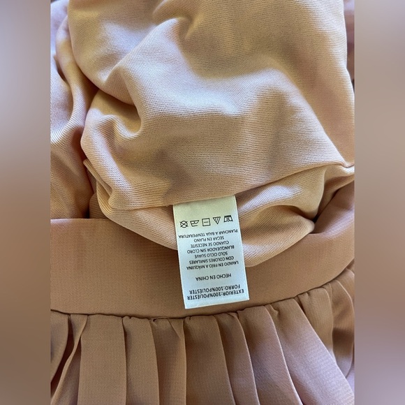 Elegant Pink Pleated Skirt - Picture 5 of 8